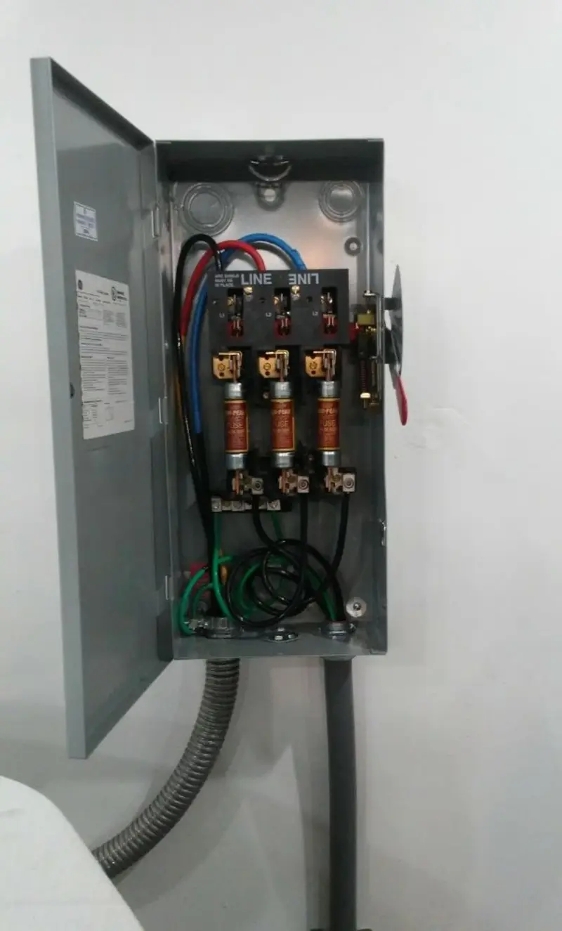 Three-phase disconnect switch installed for Electrical Wiring & Rewiring in Helena Valley Northeast